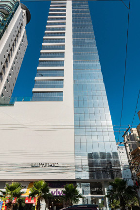 Apartamento com 4 Quartos à Venda, 197 m² em Meia Praia - Itapema