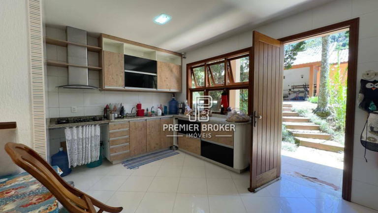 Imagem Casa com 5 Quartos à Venda, 400 m² em Quebra Frascos - Teresópolis Imagem Casa com 5 Quartos à Venda, 400 m² em Quebra Frascos - Teresópolis