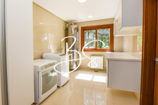 Imagem Apartamento com 3 Quartos à Venda, 279 m² em Planalto - Gramado