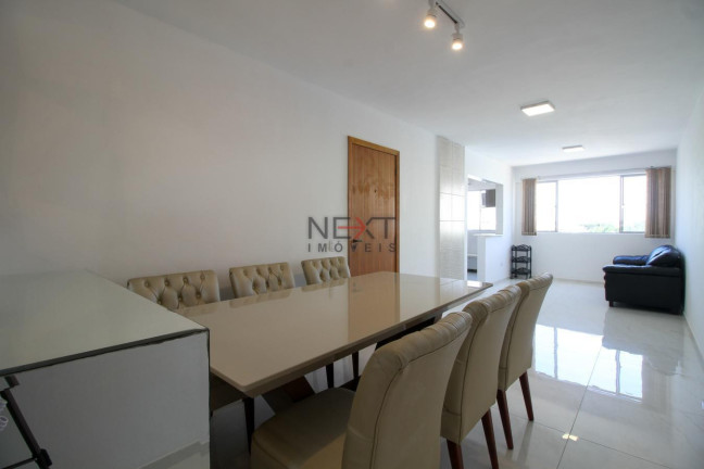 Imagem Apartamento com 2 Quartos à Venda, 60 m² em Centro - Curitiba