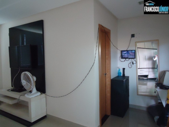 Imagem Imóvel com 5 Quartos à Venda, 4.000 m² em Hidrolândia - Hidrolândia Imagem Imóvel com 5 Quartos à Venda, 4.000 m² em Hidrolândia - Hidrolândia