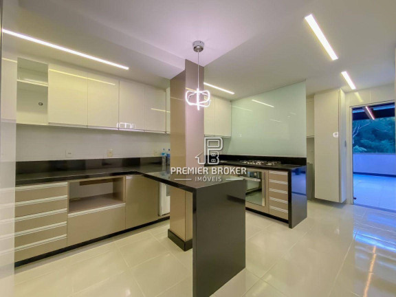 Imagem Cobertura com 3 Quartos à Venda, 260 m² em Alto - Teresópolis Imagem Cobertura com 3 Quartos à Venda, 260 m² em Alto - Teresópolis