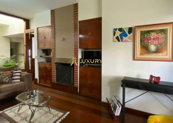 Imagem Imóvel com 6 Quartos à Venda, em Belvedere - Belo Horizonte Imagem Imóvel com 6 Quartos à Venda, em Belvedere - Belo Horizonte