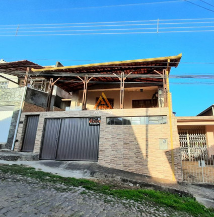 Imagem Casa com 4 Quartos à Venda, 169 m²