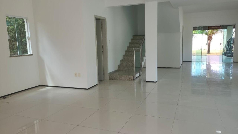 Imagem Casa com 4 Quartos à Venda, 366 m² em Eusébio - Eusébio