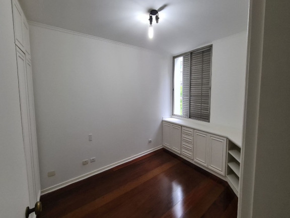Imóvel com 3 Quartos para Alugar, 147 m² em Itaim Bibi - São Paulo