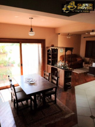 Casa com 4 Quartos à Venda, 300 m² em Três Vendas - Pelotas