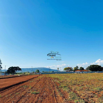 Terreno à Venda, 250 m² em Araçoiaba Da Serra - Araçoiaba Da Serra