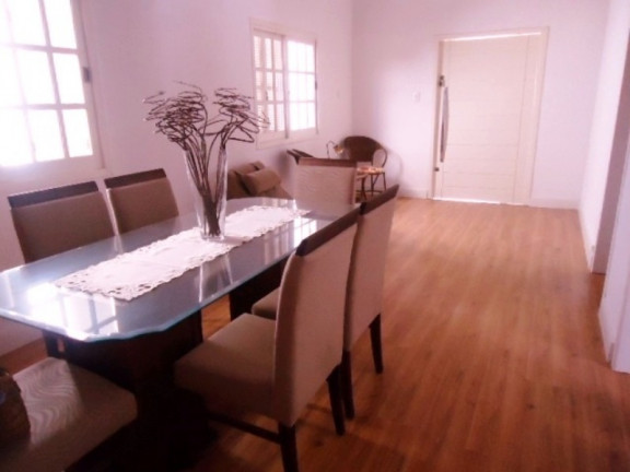 Imagem Casa com 3 Quartos à Venda, 199 m² em Jardim Itu - Porto Alegre Imagem Casa com 3 Quartos à Venda, 199 m² em Jardim Itu - Porto Alegre
