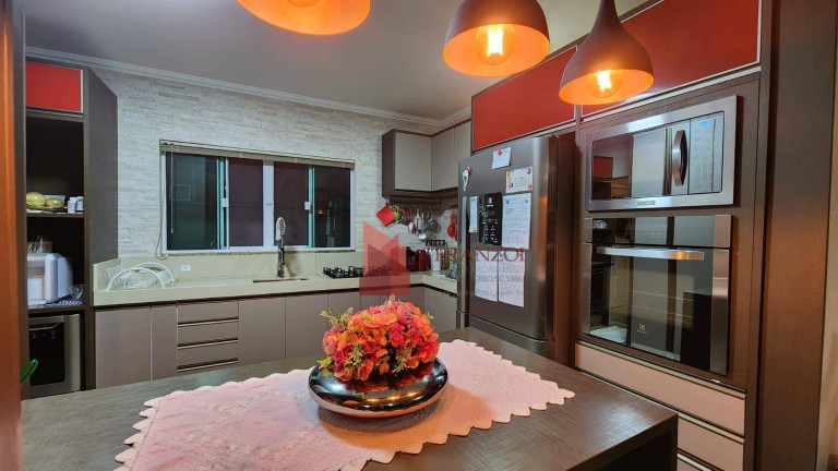 Imagem Casa com 4 Quartos à Venda, 204 m² em Dom Bosco - Itajaí