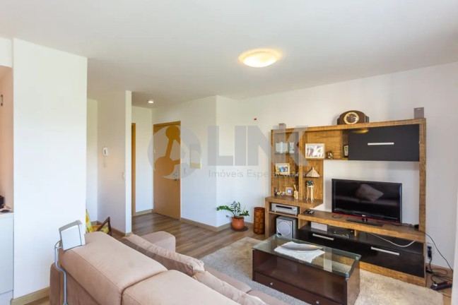 Imagem Apartamento com 3 Quartos à Venda, 105 m² em Passo Da Areia - Porto Alegre Imagem Apartamento com 3 Quartos à Venda, 105 m² em Passo Da Areia - Porto Alegre