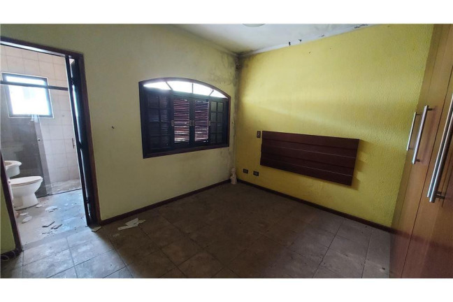 Imagem Casa com 2 Quartos à Venda, 121 m² em Vila Eldízia - Santo André Imagem Casa com 2 Quartos à Venda, 121 m² em Vila Eldízia - Santo André