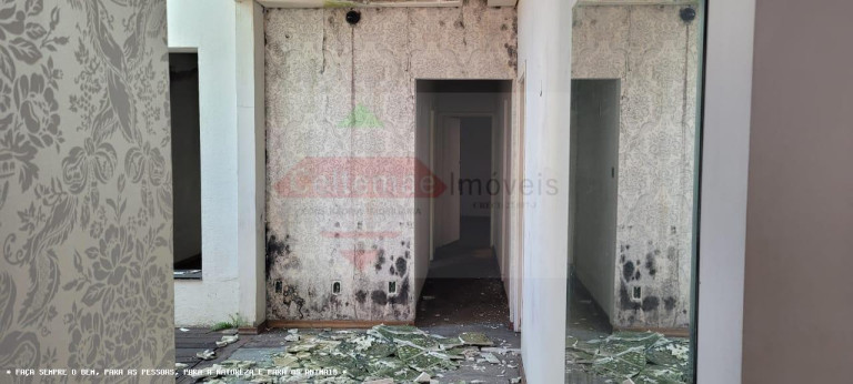 Imagem Casa com 6 Quartos à Venda, 205 m² em Centro - Taubaté Imagem Casa com 6 Quartos à Venda, 205 m² em Centro - Taubaté