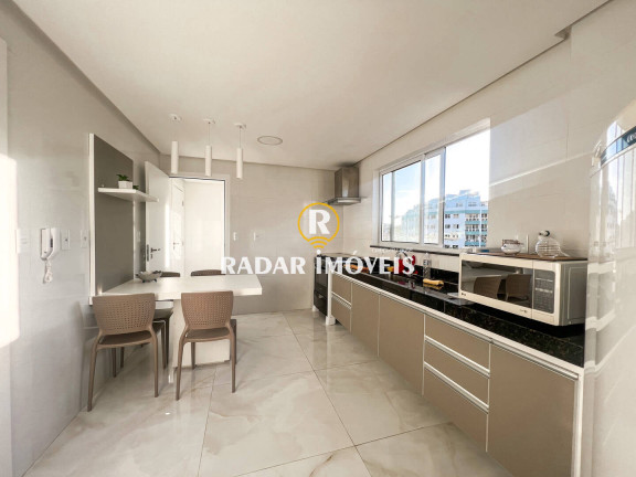 Imagem Apartamento com 3 Quartos à Venda, 150 m² em Centro - Cabo Frio