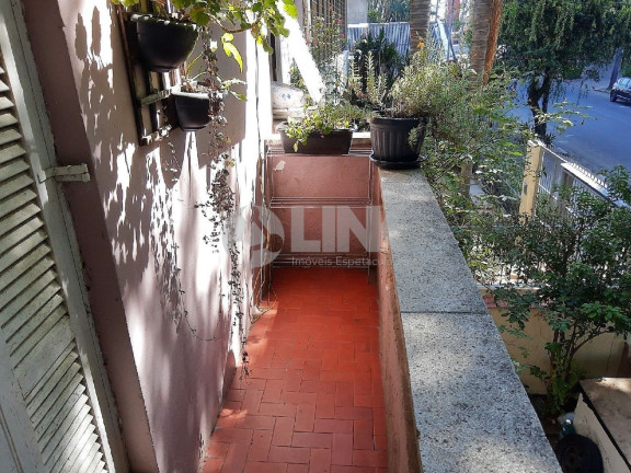 Imagem Casa com 3 Quartos à Venda, 140 m² em Santana - Porto Alegre