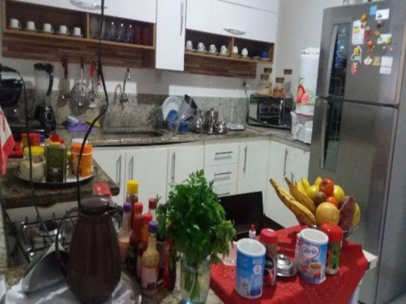 Imagem Casa com 7 Quartos à Venda, 400 m² em Jardim Apipema - Salvador Imagem Casa com 7 Quartos à Venda, 400 m² em Jardim Apipema - Salvador