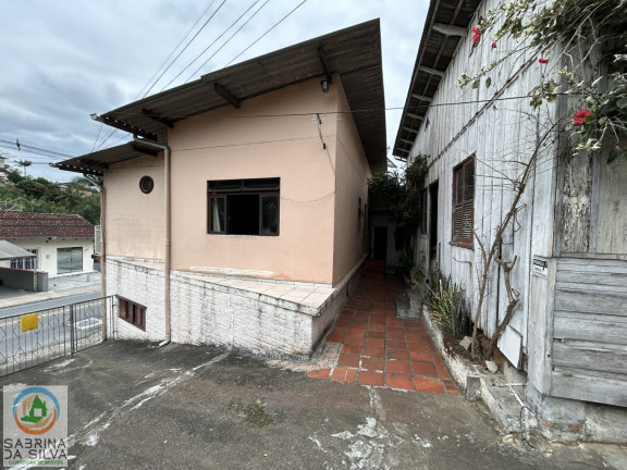 Imagem Casa com 8 Quartos à Venda, 350 m² em Tribess - Blumenau Imagem Casa com 8 Quartos à Venda, 350 m² em Tribess - Blumenau