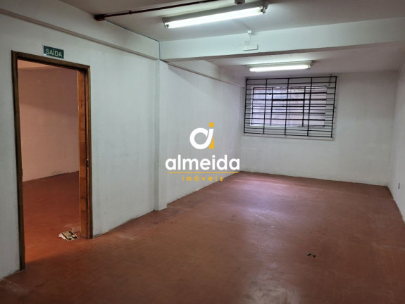 Sala Comercial à Venda, 335 m² em Centro - Santa Maria