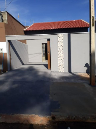 Casa com 2 Quartos para Alugar, 64 m² em Loteamento Cidade De Guapó - Guapó