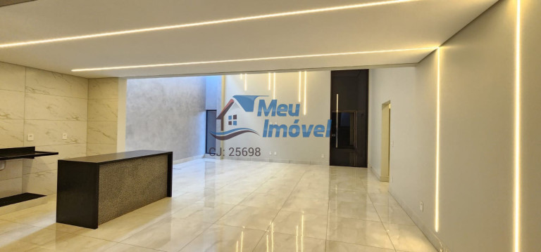 Imagem Casa com 3 Quartos à Venda, 300 m² em Setor Habitacional Vicente Pires - Brasília