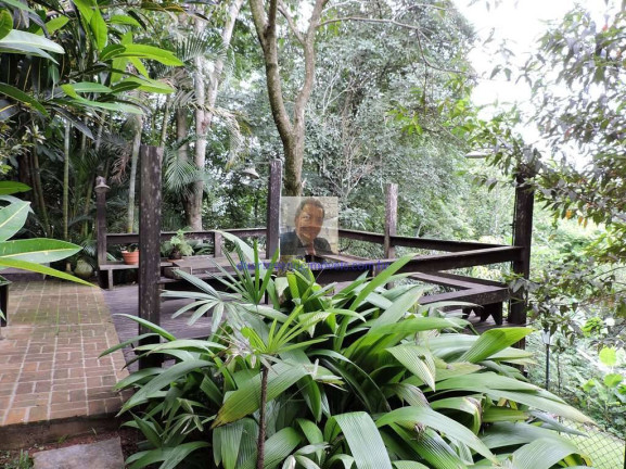 Imagem Casa com 5 Quartos à Venda, 365 m² em Chácara Dos Junqueiras - Carapicuíba