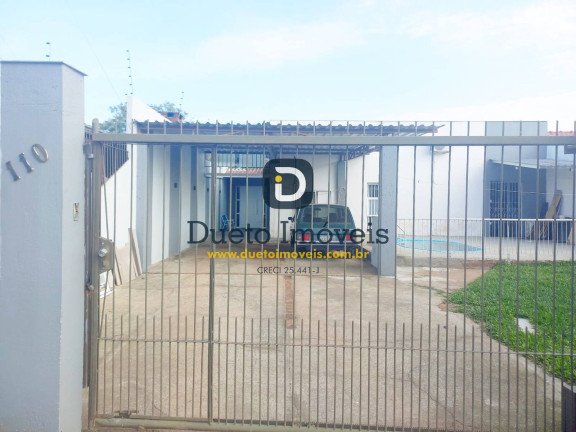 Casa com 4 Quartos à Venda,  em São José - Santa Maria