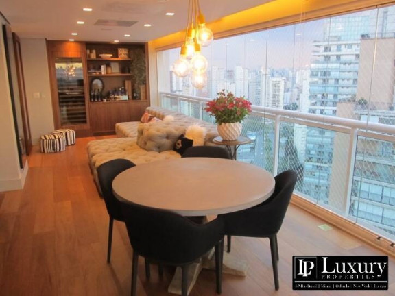 Imagem Apartamento com 3 Quartos para Alugar, 157 m² em Vila Nova Conceição - São Paulo Imagem Apartamento com 3 Quartos para Alugar, 157 m² em Vila Nova Conceição - São Paulo