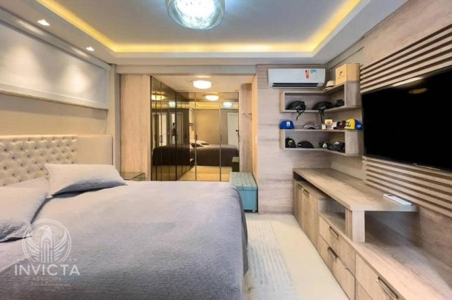 Imagem Apartamento com 3 Quartos à Venda, 200 m² em Centro - Balneário Camboriú Imagem Apartamento com 3 Quartos à Venda, 200 m² em Centro - Balneário Camboriú