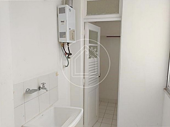 Imagem Apartamento com 3 Quartos à Venda, 130 m² em Copacabana Imagem Apartamento com 3 Quartos à Venda, 130 m² em Copacabana