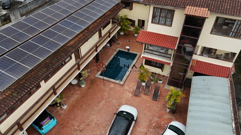 Imagem Casa com 8 Quartos à Venda, 399 m² em Enseada - Angra Dos Reis Imagem Casa com 8 Quartos à Venda, 399 m² em Enseada - Angra Dos Reis
