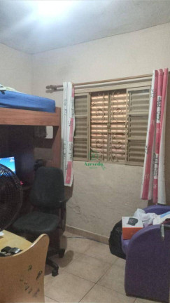 Imagem Casa com 2 Quartos à Venda, 120 m² em Jardim Monte Carmelo - Guarulhos Imagem Casa com 2 Quartos à Venda, 120 m² em Jardim Monte Carmelo - Guarulhos