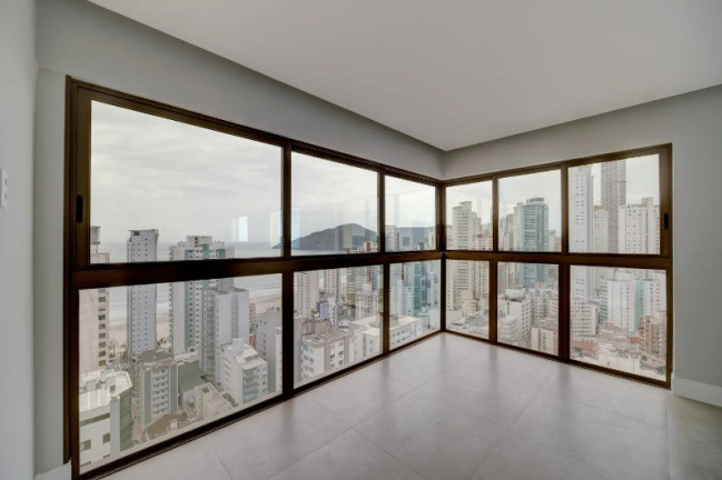 Imagem Apartamento com 3 Quartos à Venda, 118 m² em Centro - Balneário Camboriú Imagem Apartamento com 3 Quartos à Venda, 118 m² em Centro - Balneário Camboriú