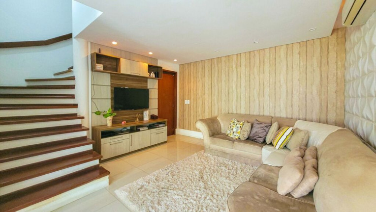 Imagem Casa com 4 Quartos à Venda, 267 m² em Jardim Itu - Porto Alegre