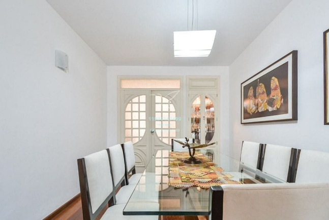 Imagem Casa com 3 Quartos à Venda, 190 m² em Indianópolis - São Paulo Imagem Casa com 3 Quartos à Venda, 190 m² em Indianópolis - São Paulo