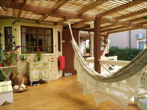 Imagem Casa com 2 Quartos à Venda, em Campeche - Florianópolis Imagem Casa com 2 Quartos à Venda, em Campeche - Florianópolis