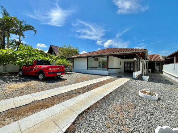 Imagem Casa com 5 Quartos à Venda, 224 m² em Pinheiros - Balneário Barra Do Sul