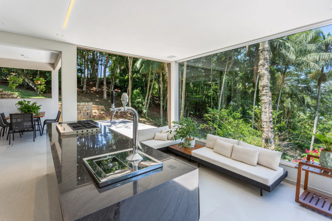 Imagem Casa com 4 Quartos à Venda, 524 m² em Estaleirinho - Balneário Camboriú