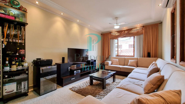 Sobrado com 3 Quartos à Venda, 243 m² em Umuarama - Osasco