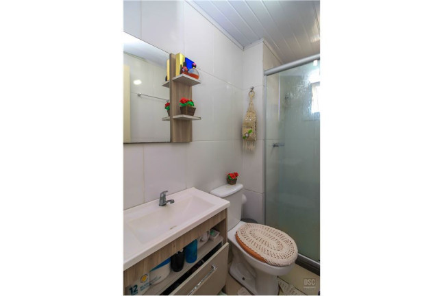 Imagem Imóvel com 2 Quartos à Venda, em Hípica - Porto Alegre Imagem Imóvel com 2 Quartos à Venda, em Hípica - Porto Alegre