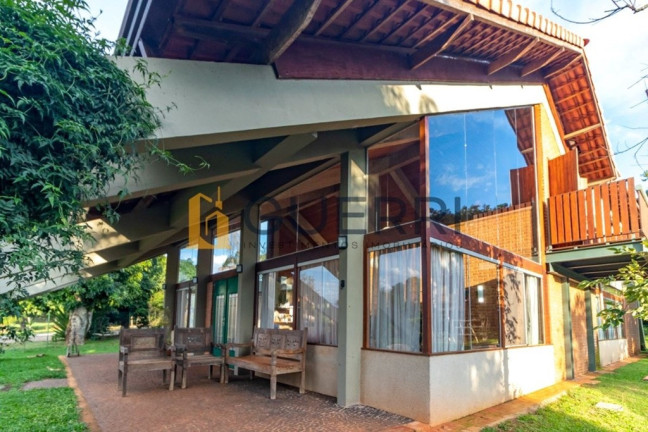 Imagem Casa com 5 Quartos à Venda, 2.072 m² em Park Way - Brasília Imagem Casa com 5 Quartos à Venda, 2.072 m² em Park Way - Brasília