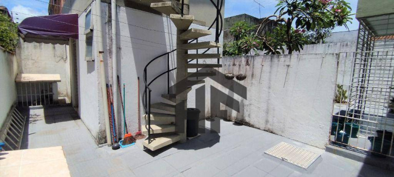 Imagem Casa com 4 Quartos à Venda, 180 m² em Jardim Atlântico - Olinda