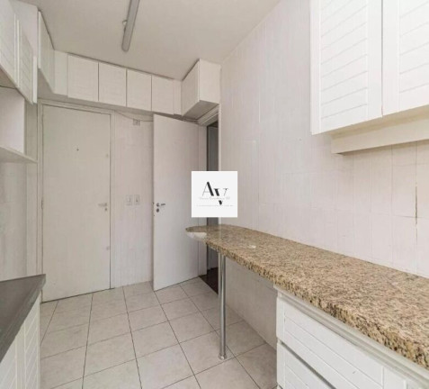 Imagem Apartamento com 3 Quartos à Venda, 135 m² em Moinhos De Vento - Porto Alegre