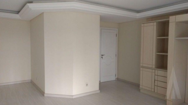 Imagem Apartamento com 3 Quartos à Venda, 197 m² em Atiradores - Joinville