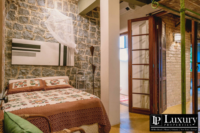 Imagem Casa de Condomínio com 5 Quartos à Venda, em Ponta Da Sela - Ilhabela Imagem Casa de Condomínio com 5 Quartos à Venda, em Ponta Da Sela - Ilhabela