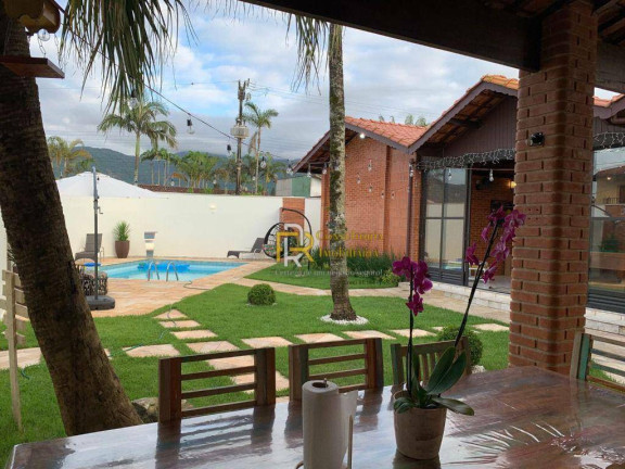 Imagem Casa com 3 Quartos à Venda, 220 m² em Balneário Flórida - Praia Grande Imagem Casa com 3 Quartos à Venda, 220 m² em Balneário Flórida - Praia Grande