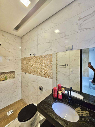 Imagem Casa com 3 Quartos à Venda, 250 m² em Solemar - Praia Grande