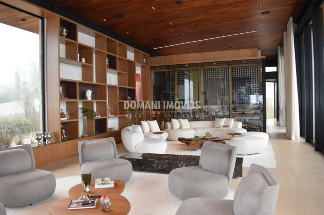 Imagem Casa com 11 Quartos à Venda, 2.460 m² em Região De Descansópolis - Campos Do Jordão Imagem Casa com 11 Quartos à Venda, 2.460 m² em Região De Descansópolis - Campos Do Jordão