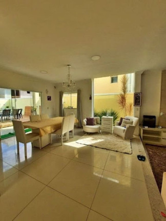 Imagem Casa com 3 Quartos à Venda, 231 m² em Condomínio Terras De Atibaia I - Atibaia Imagem Casa com 3 Quartos à Venda, 231 m² em Condomínio Terras De Atibaia I - Atibaia
