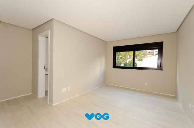 Imagem Imóvel com 3 Quartos à Venda, 130 m² em Petrópolis - Porto Alegre Imagem Imóvel com 3 Quartos à Venda, 130 m² em Petrópolis - Porto Alegre