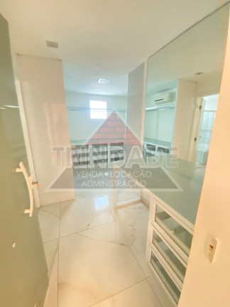 Imagem Casa com 5 Quartos à Venda, 600 m² em Vargem Grande - Rio De Janeiro